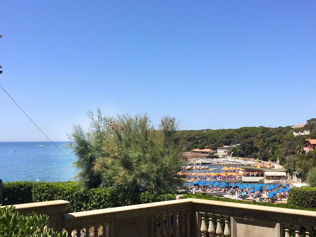 Apartment Appartamenti Fronte Mare Castiglioncello