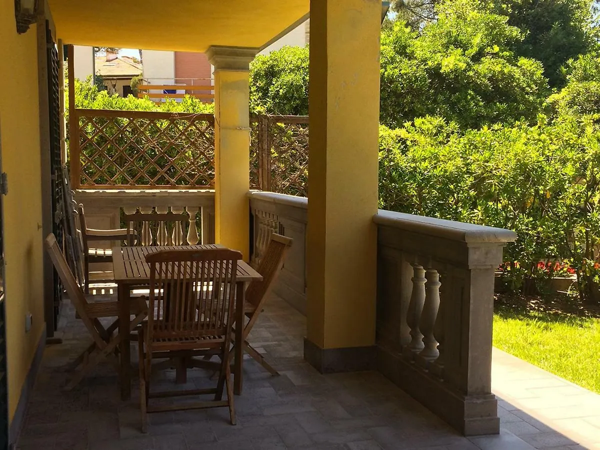 Appartamenti Fronte Mare Castiglioncello Apartment
