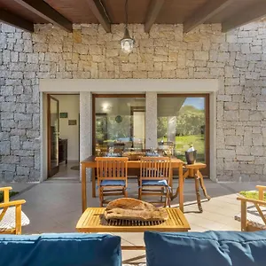 https://villa-sa-perda-free-wifi-500mt-from-the-beach-4pp.in-sardinia.net